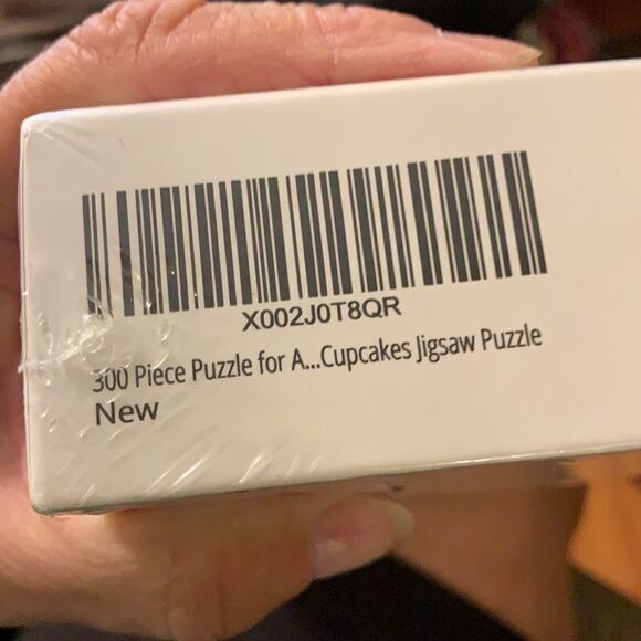 300 piece cupcakes puzzle - Picture 5 of 5